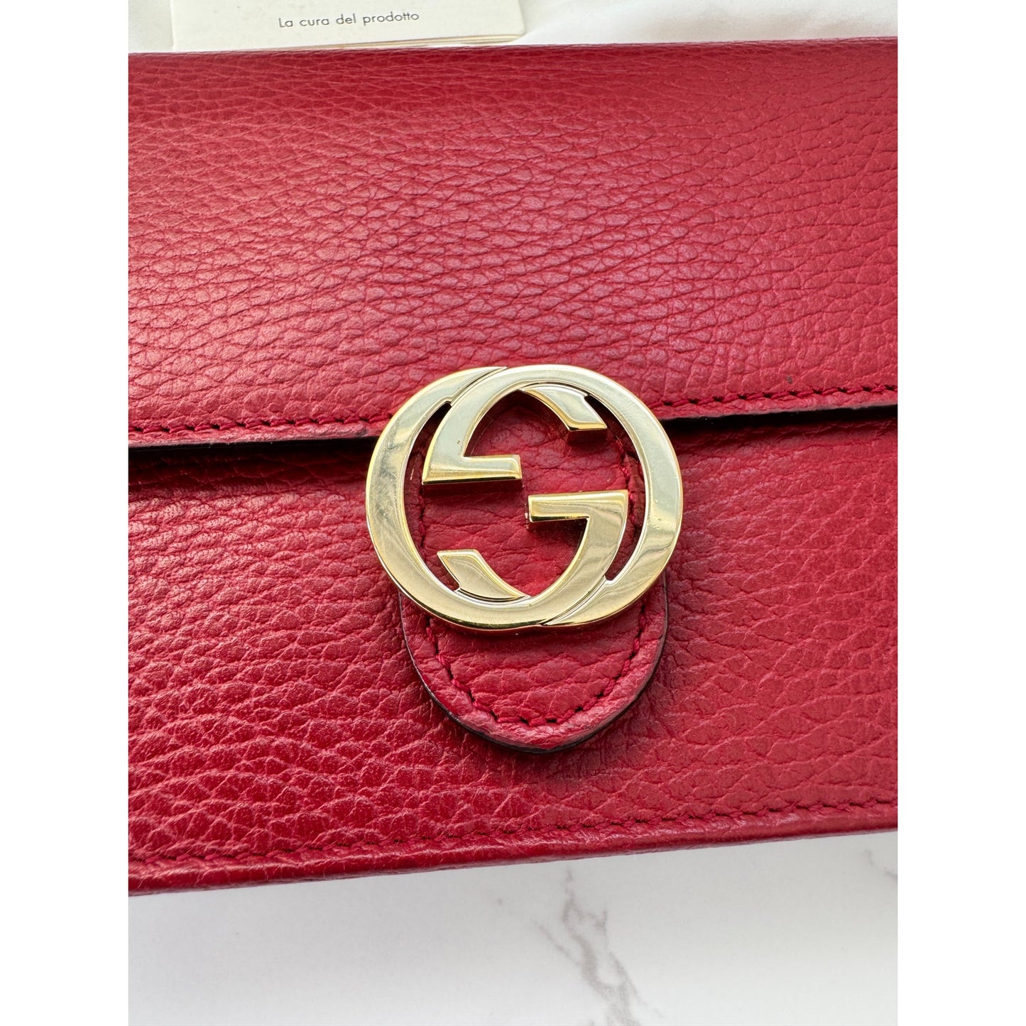 Gucci Interlocking G Wallet On Chain/Crossbody in Textured Calfskin Leather