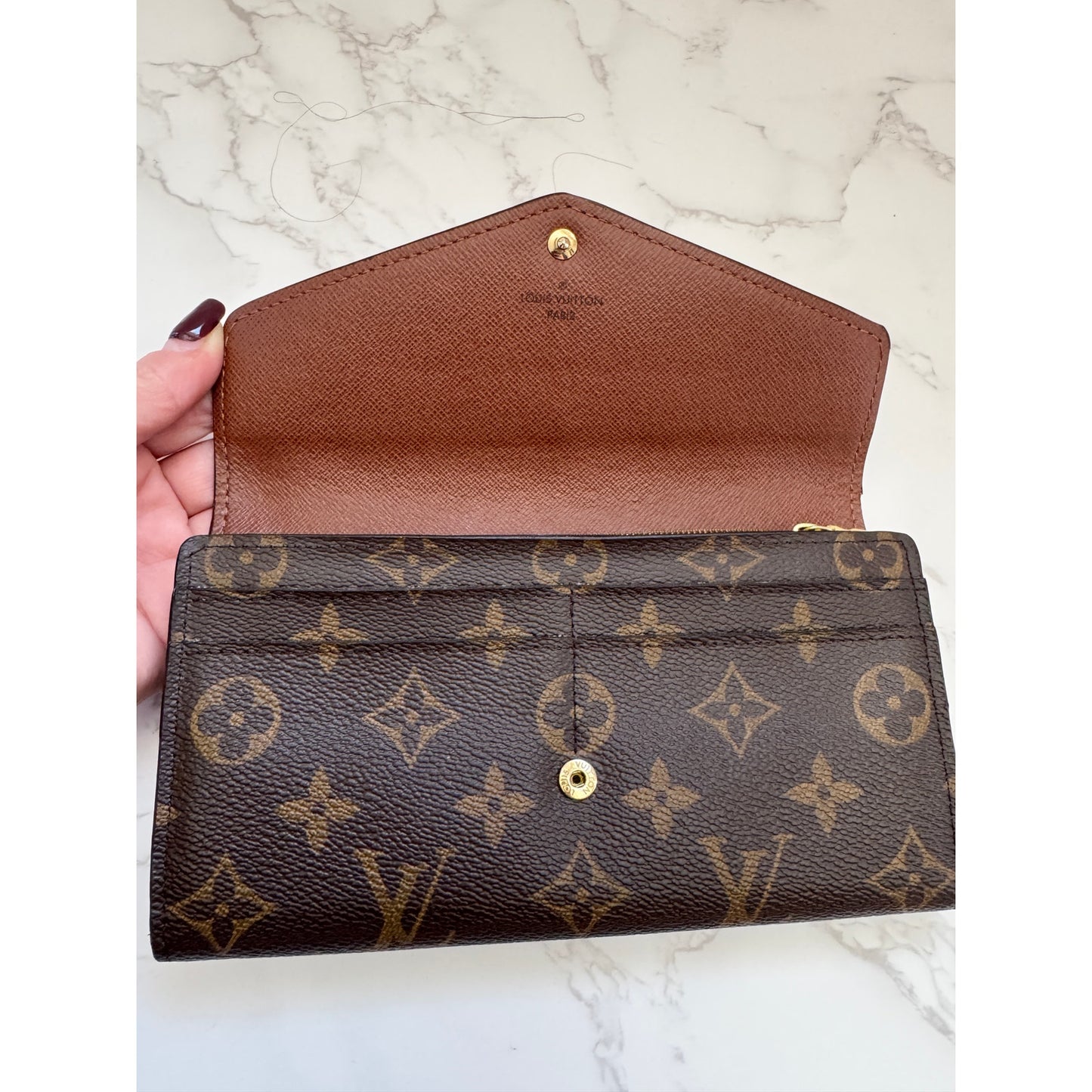 Louis Vuitton Sarah Wallet in Mongram Canvas