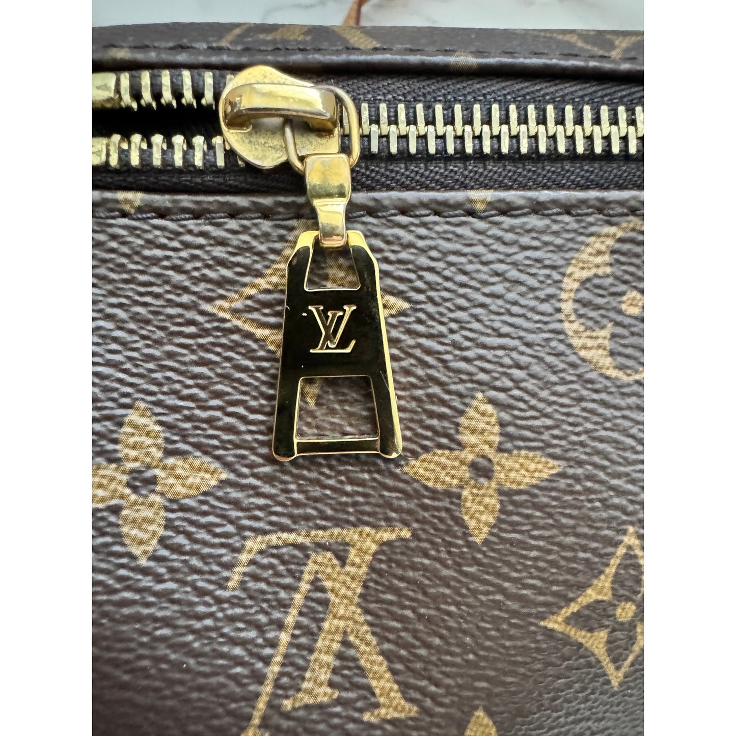 Highly Sought After LV Monogram Bumbag!