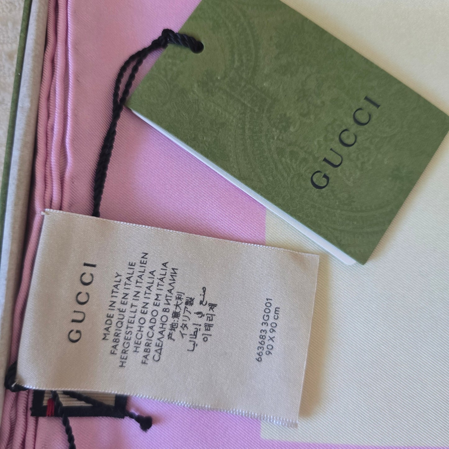 Gucci Flora Printed Silk Twill Carre Scarf - NWT