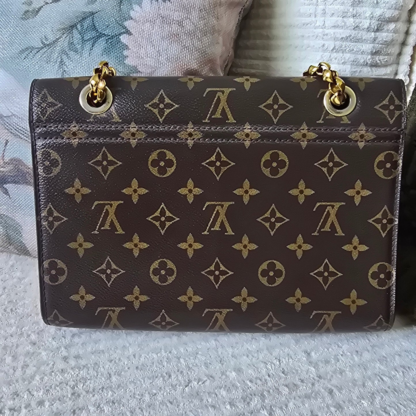Louis Vuitton Victoire Monogram Cerise Red Bijoux Chain Shoulder Bag