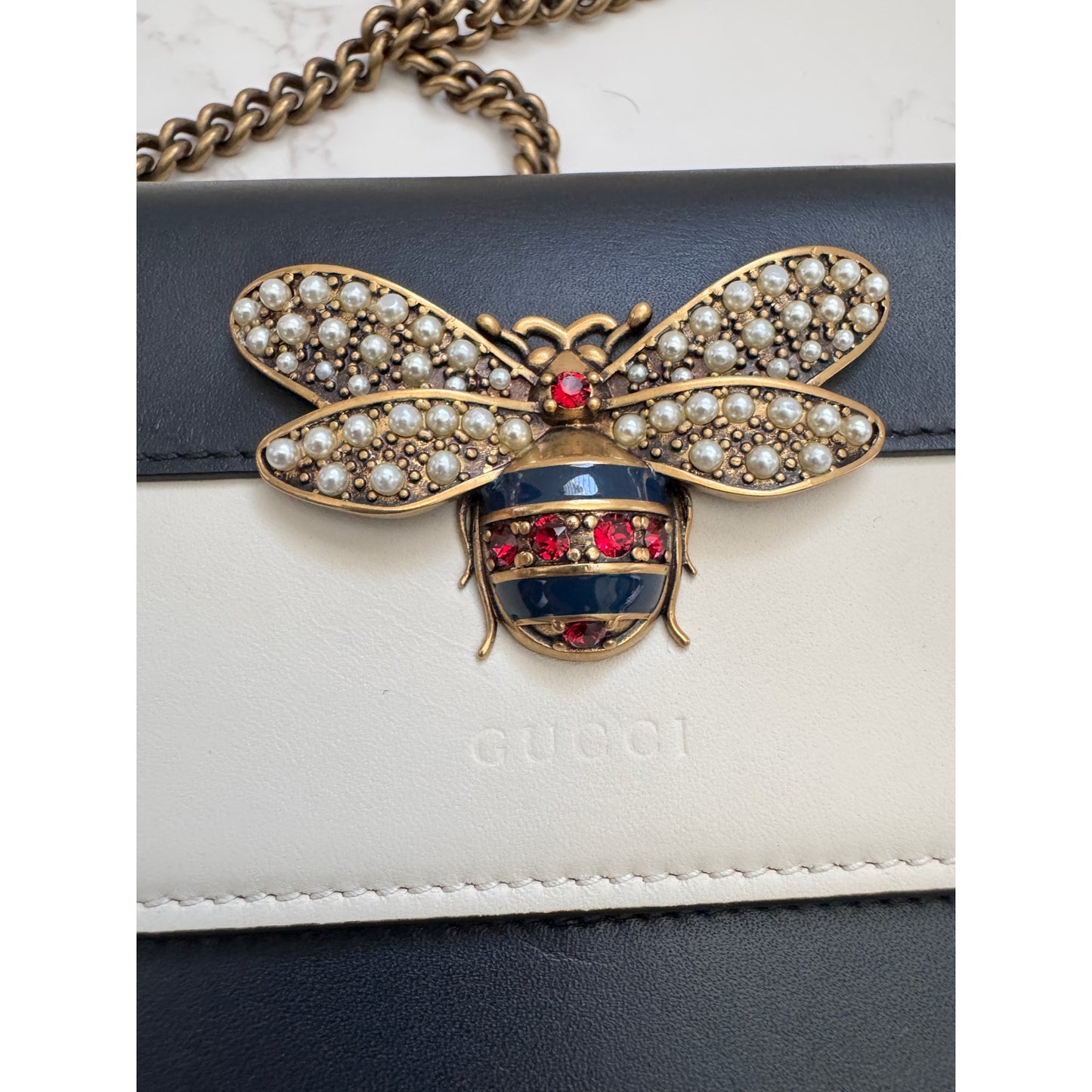 Gucci Queen Margaret Bee Black & White Wallet on Chain