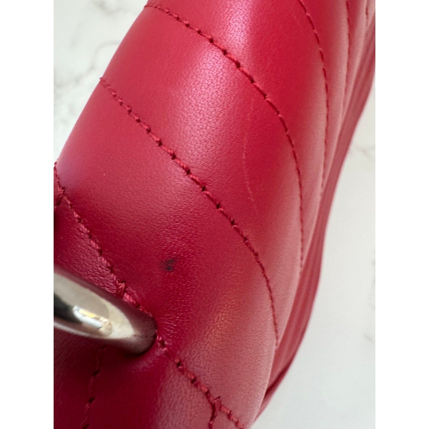 Louis Vuitton New Wave Chain Bag in Red