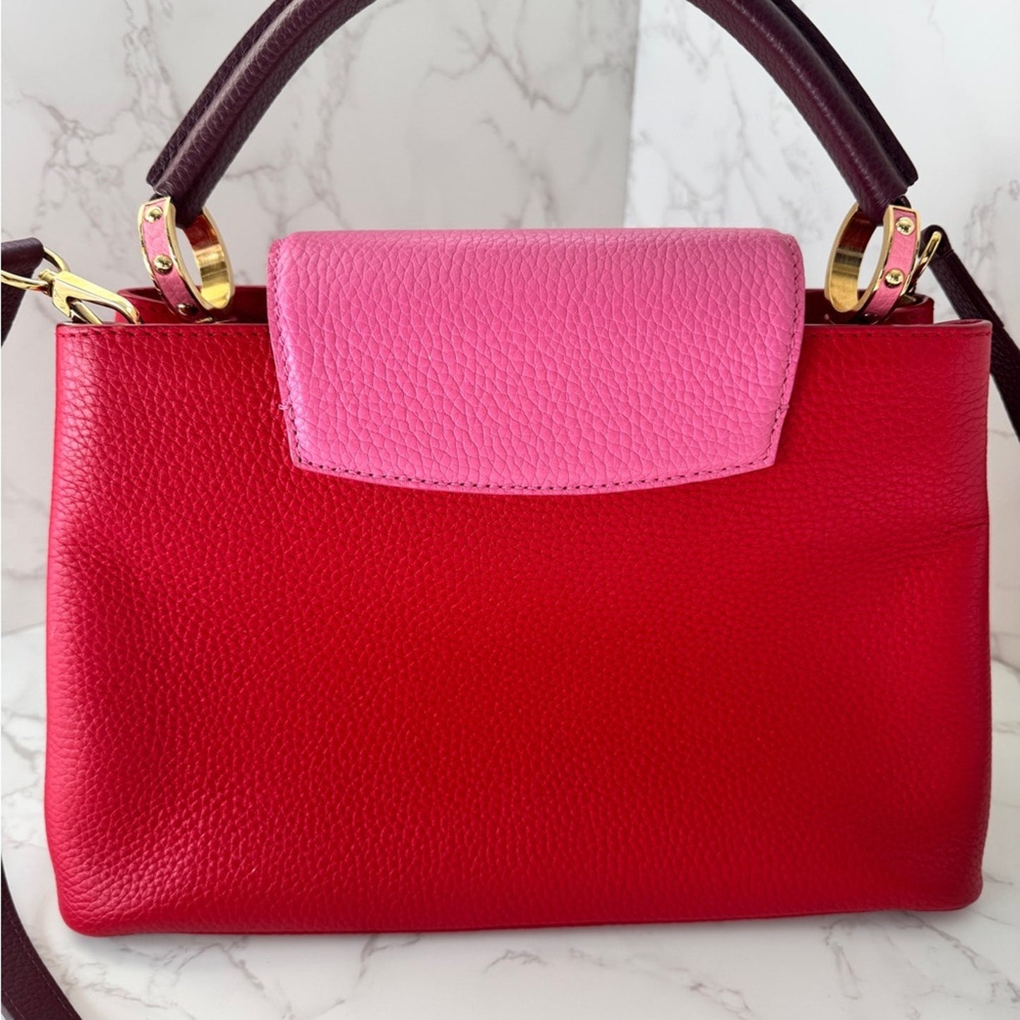 Beautiful Like New Louis Vuitton Capucines Bag