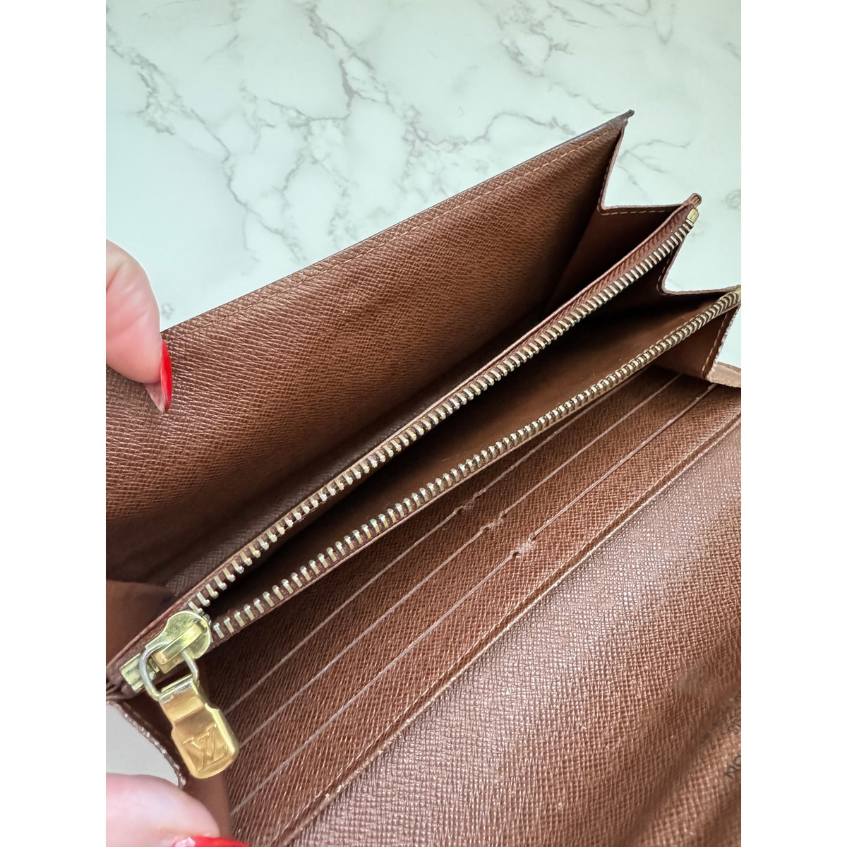Louis Vuitton Sarah Long Wallet in Mongram Canvas