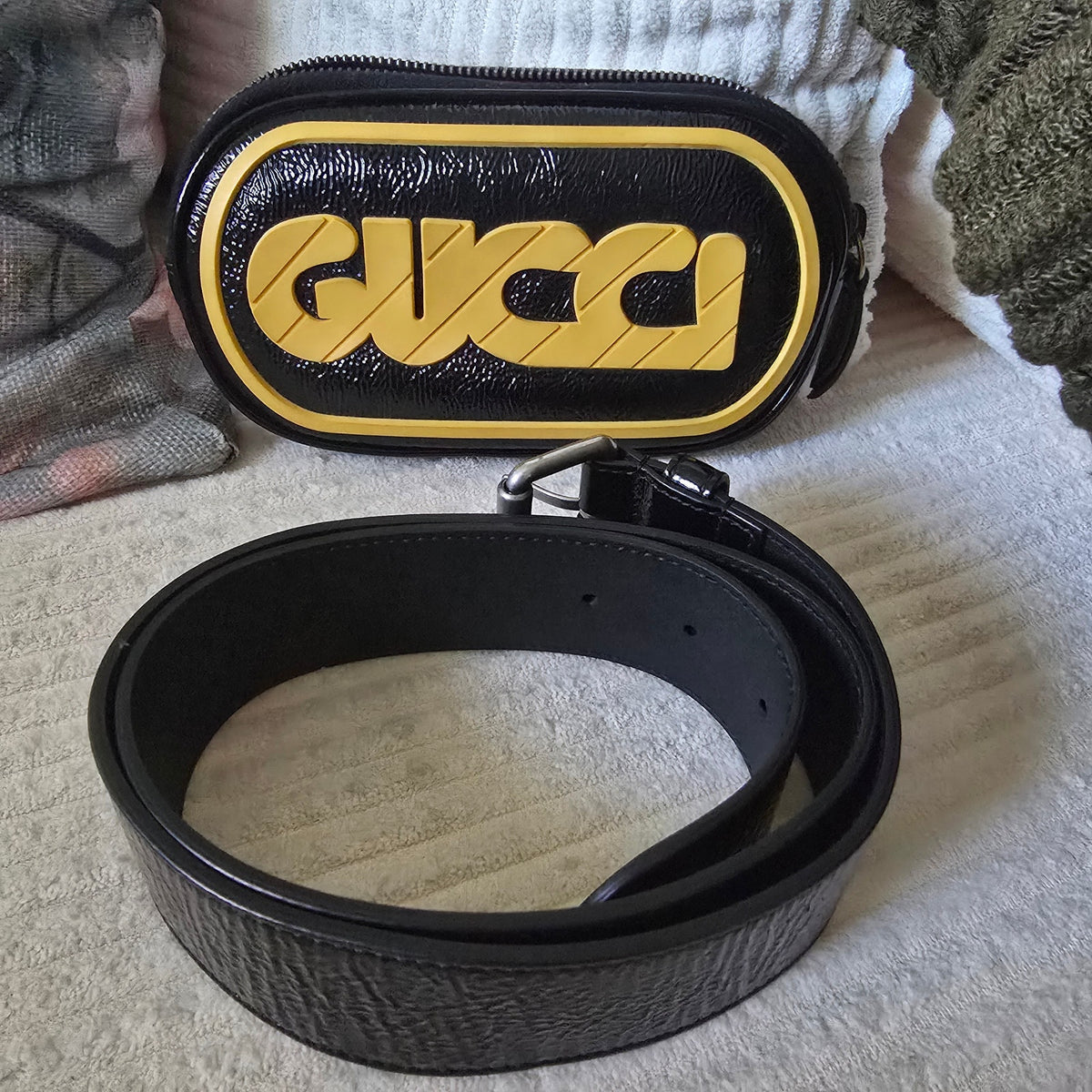 Gucci Game Patch Logo Belt Bag Black/Yellow Size 80/32