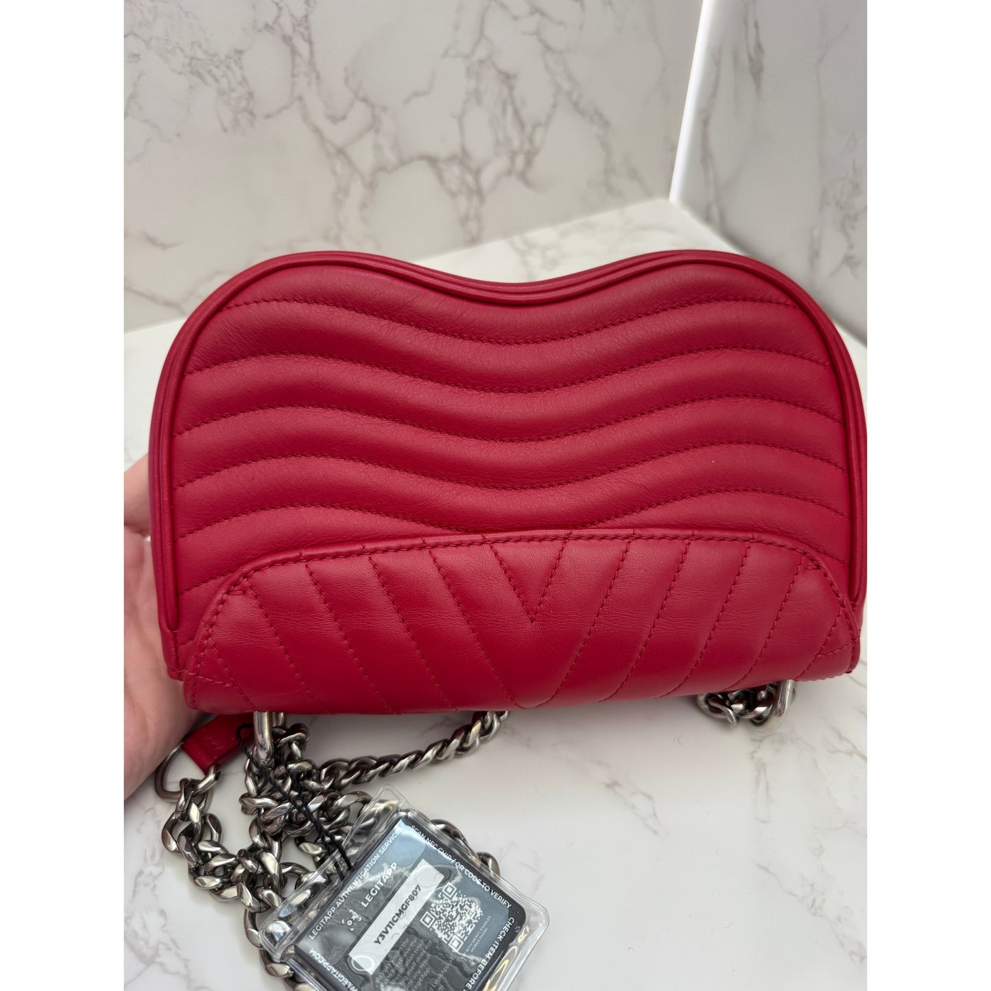 Louis Vuitton New Wave Chain Bag in Red