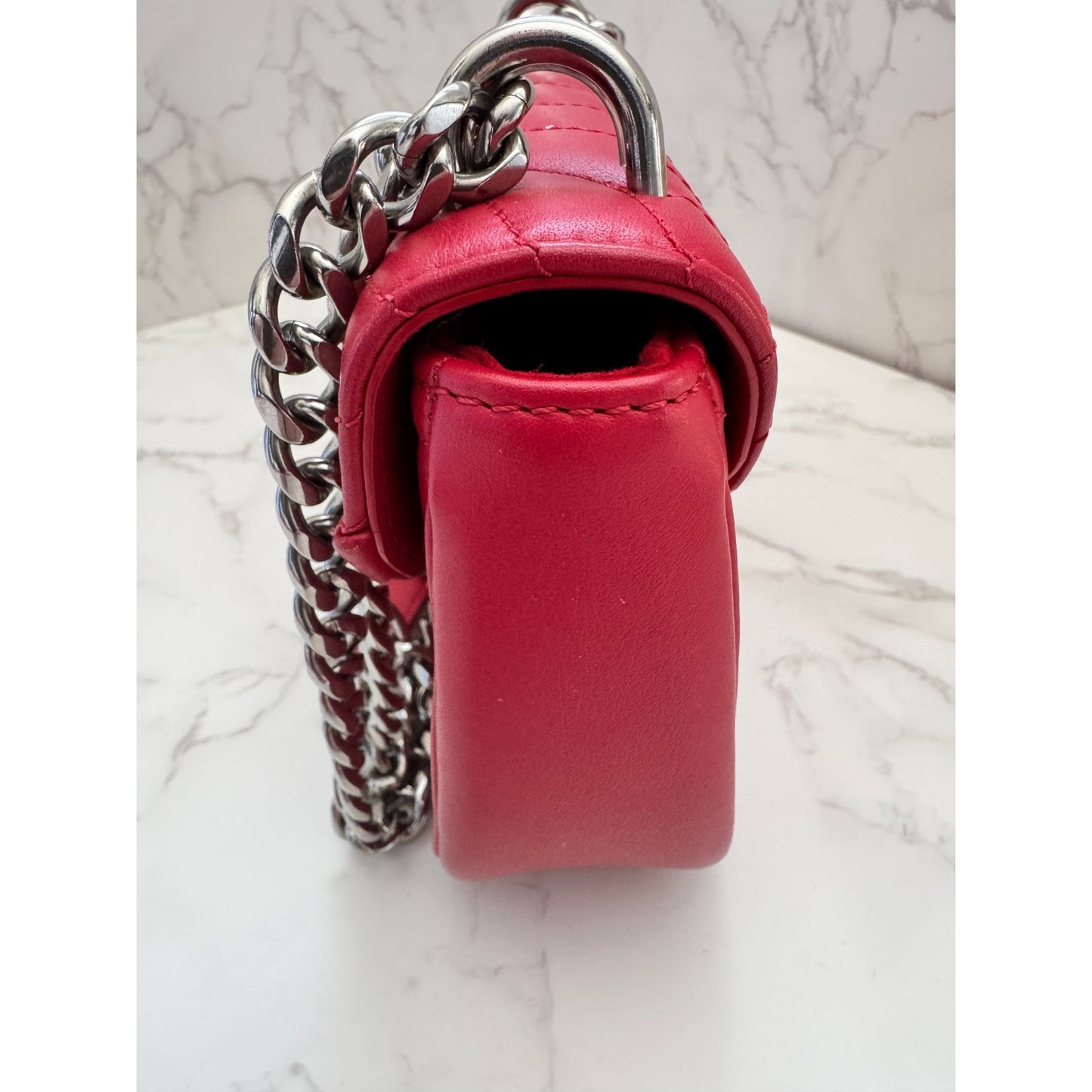 Louis Vuitton New Wave Chain Bag in Red
