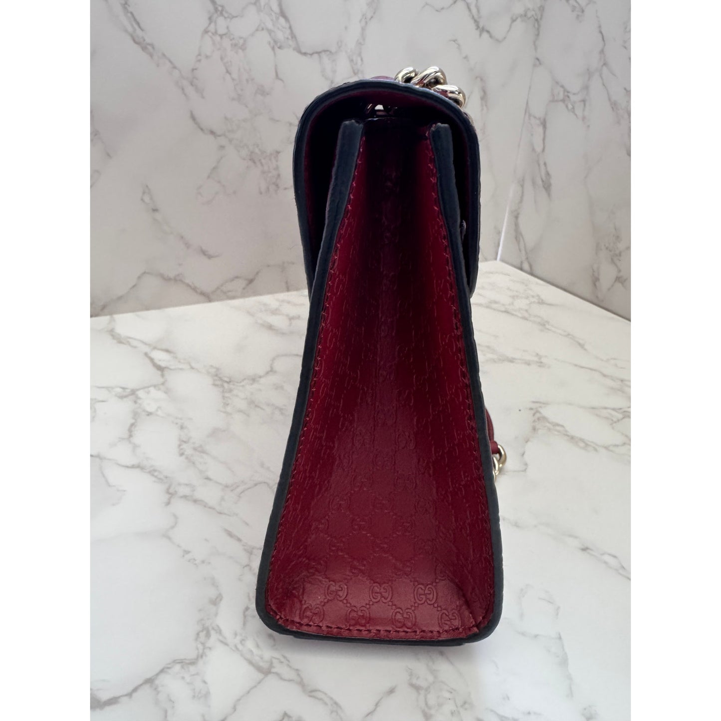 Stunning Gucci Microguccissima Emily Chain Shoulder Bag. Excellent Condition!