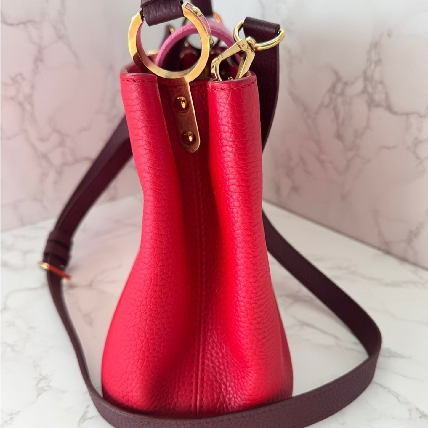 Beautiful Like New Louis Vuitton Capucines Bag