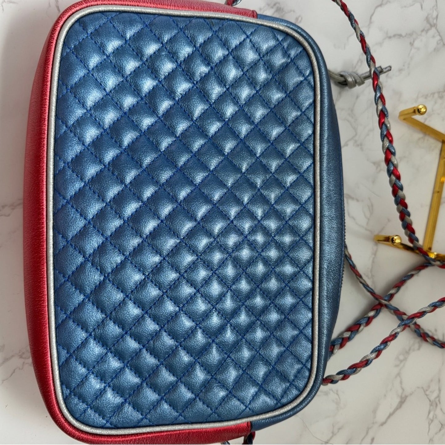 Gucci Laminated Nappa Trapuntata Zumi Shoulder Bag