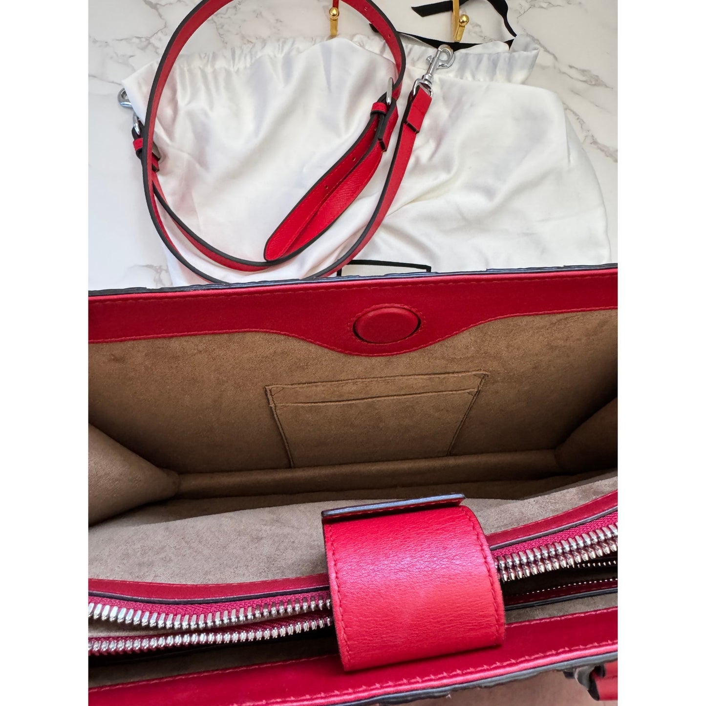 Gucci GG Supreme Canvas Arabesque Tote Bag