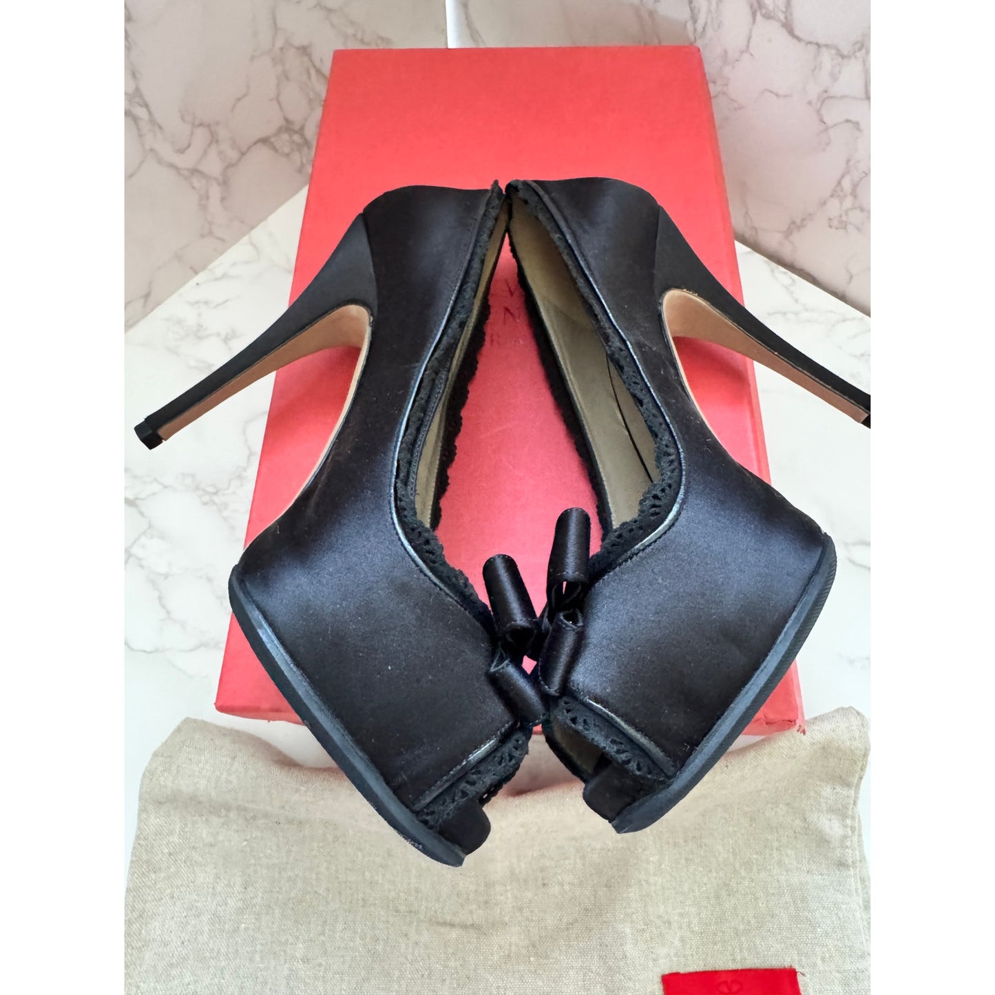 Valentino Garavani Lace Trimmed Satin Bow Peep Toe Heels Size 39