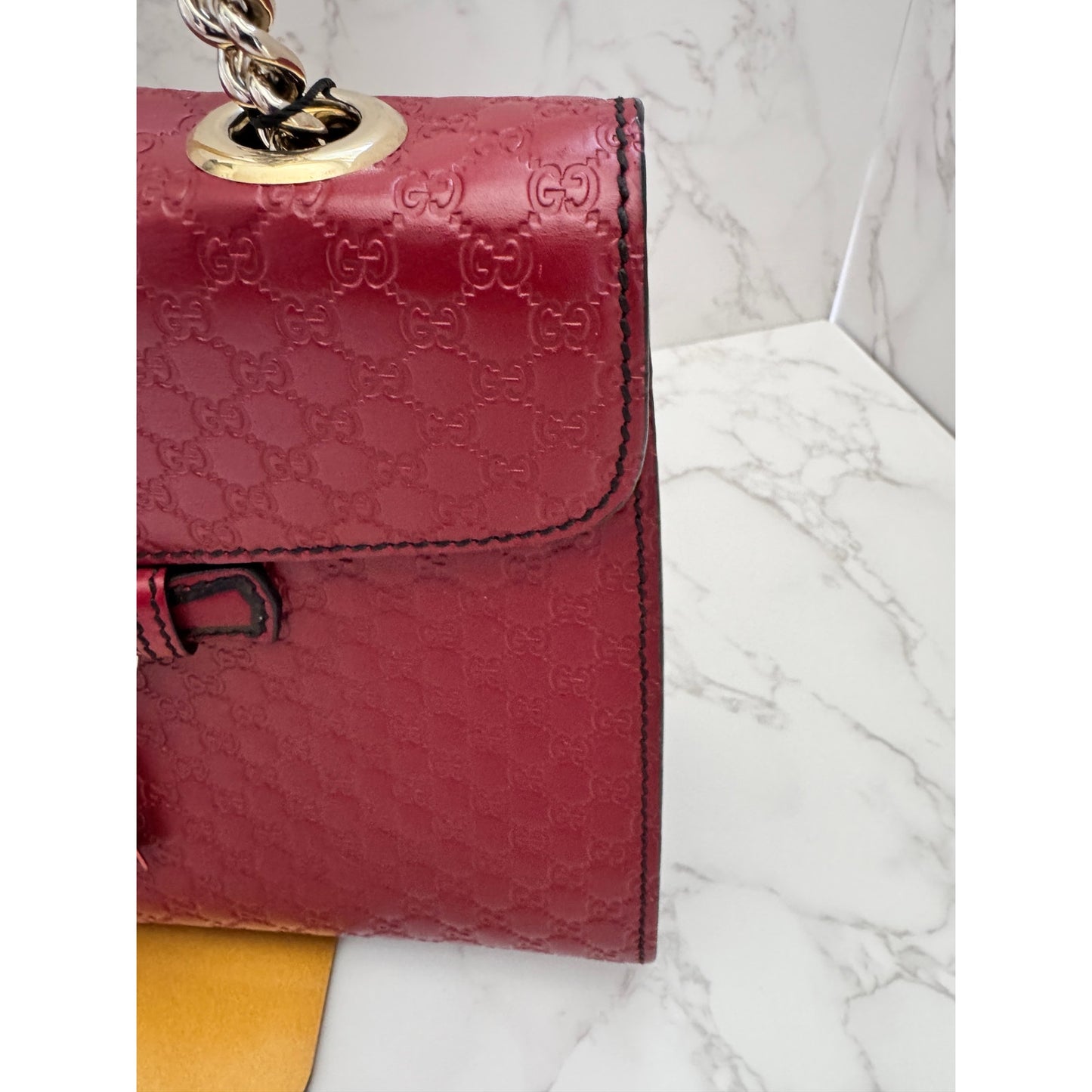 Stunning Gucci Microguccissima Emily Chain Shoulder Bag. Excellent Condition!