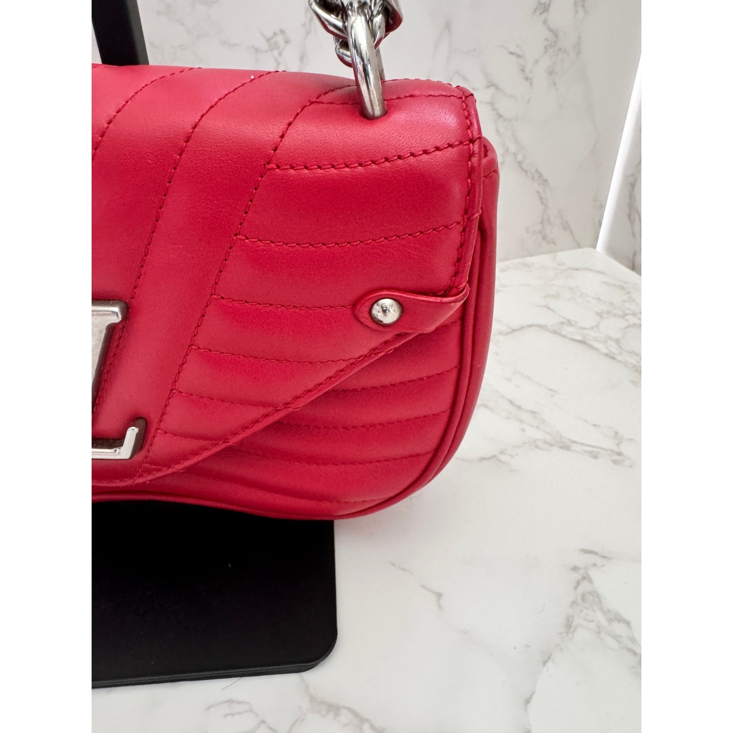 Louis Vuitton New Wave Chain Bag in Red
