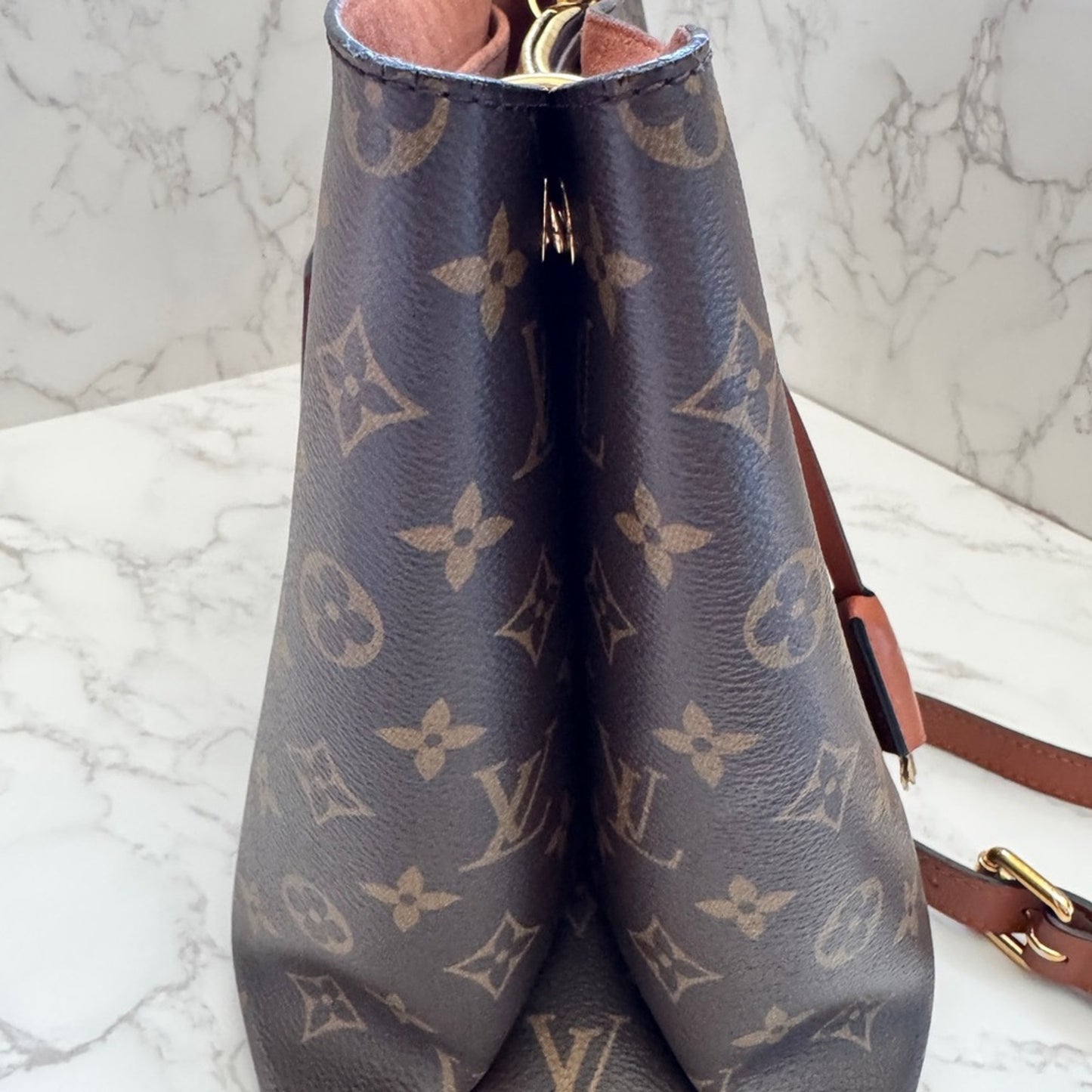 Authentic Louis Vuitton Flower Tote in monogram canvas!
