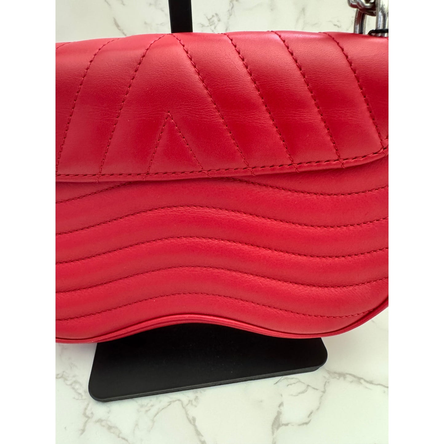 Louis Vuitton New Wave Chain Bag in Red
