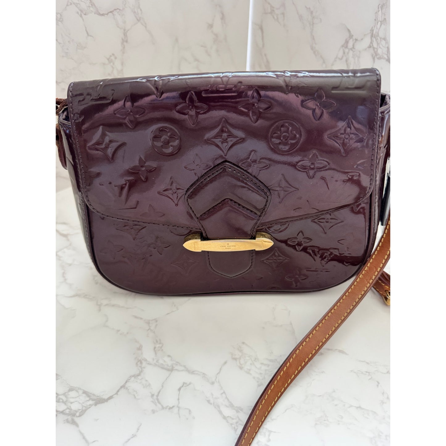 Louis Vuitton Vernis Amarante Patent Leather Bellflower GM Shoulder Bag