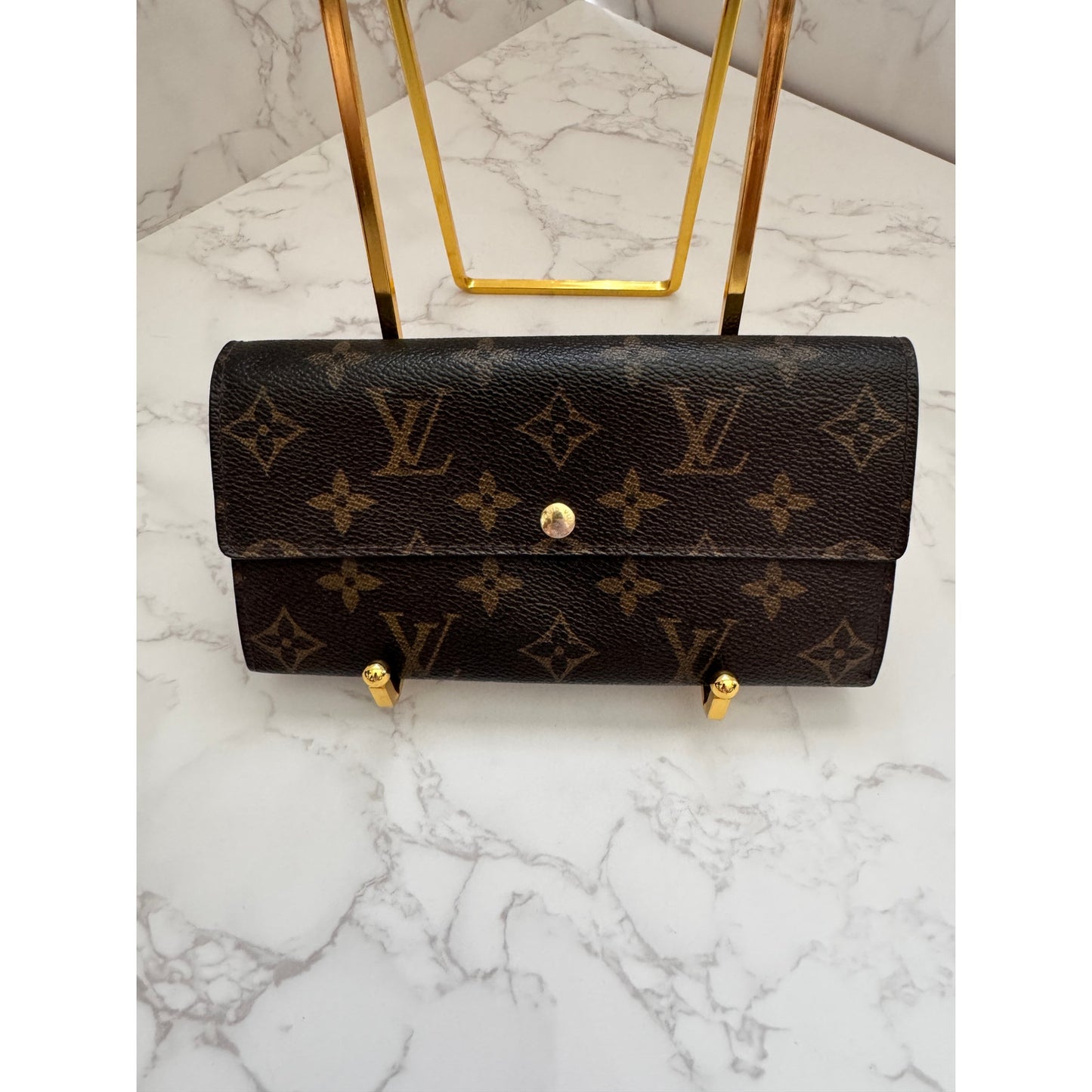 Louis Vuitton Sarah Long Wallet in Mongram Canvas