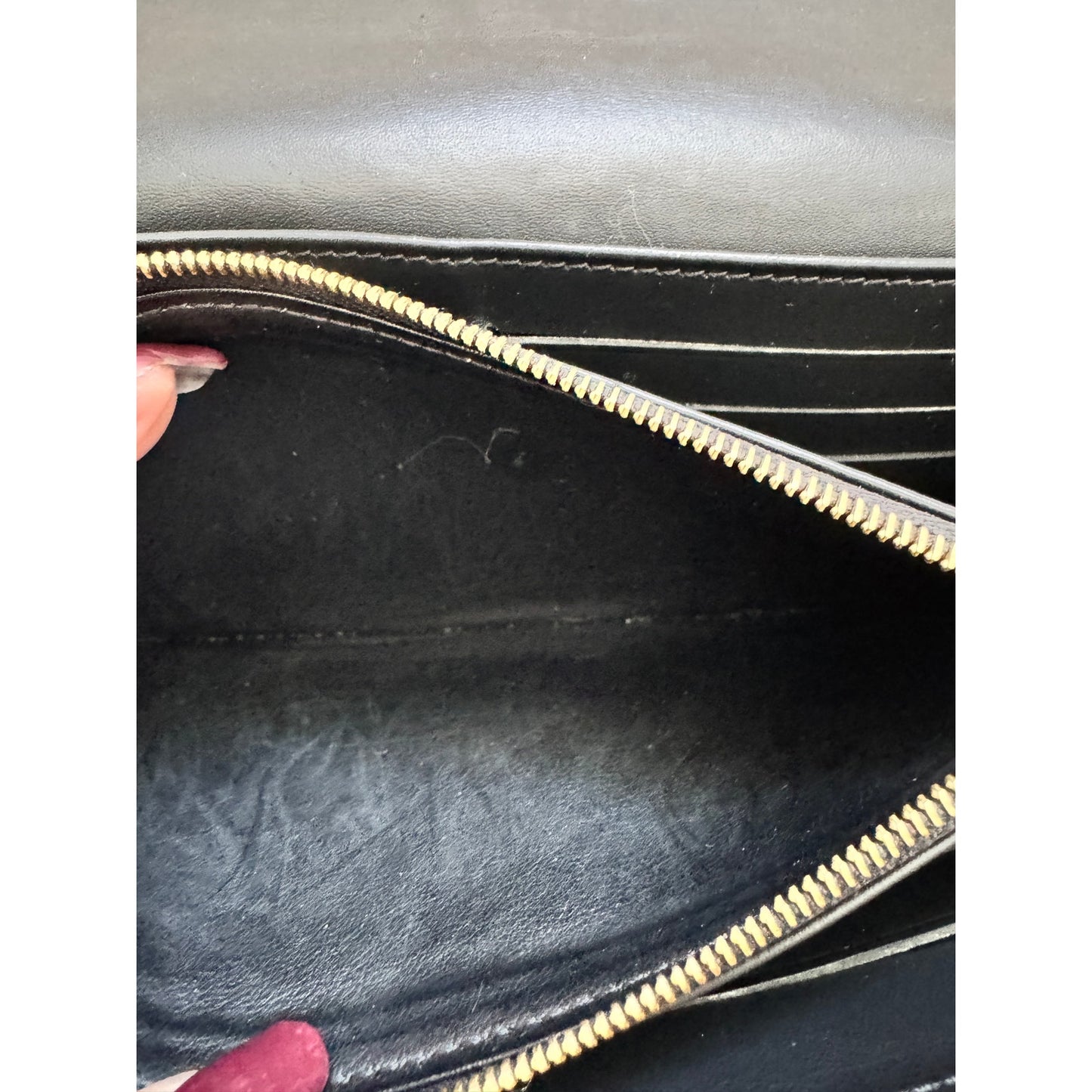 Louise Vuitton Louise Clutch in Black Vernis Patent Leather