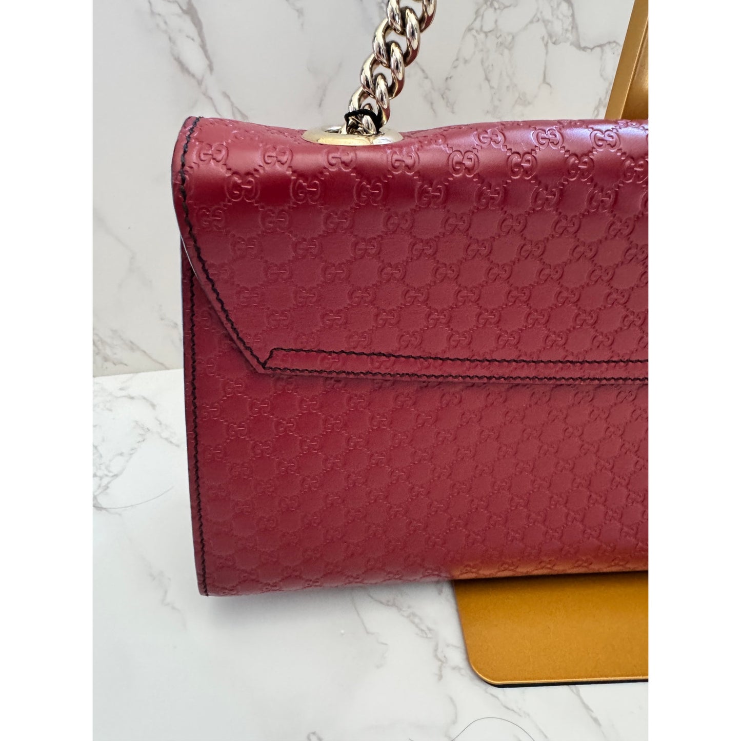 Stunning Gucci Microguccissima Emily Chain Shoulder Bag. Excellent Condition!