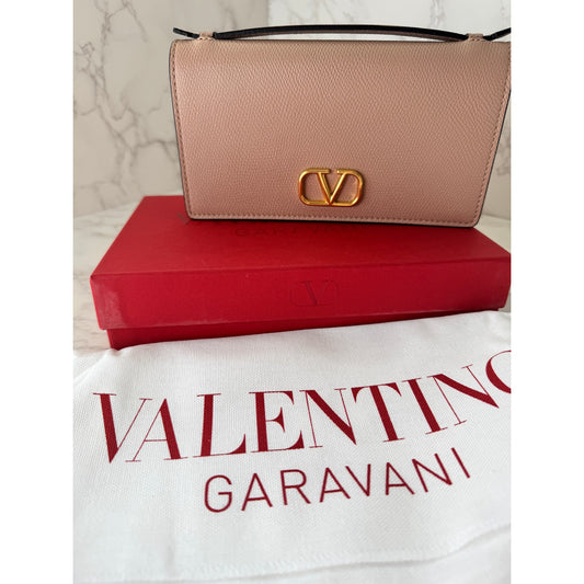 Valentino Garavani Vlogo Wallet on Chain