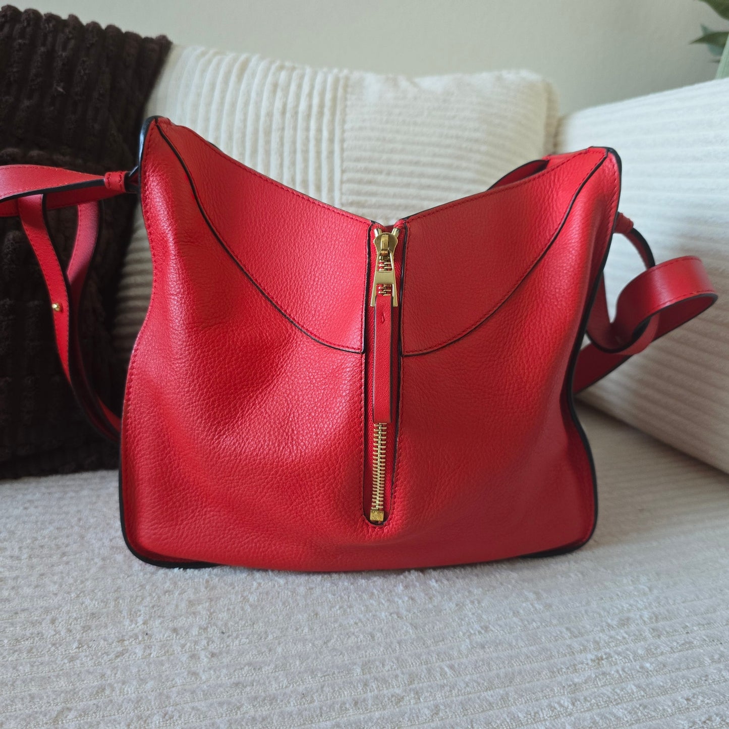 LOEWE Small Hammock Bag Scarlet Red Grained Leather Crossbody Tote