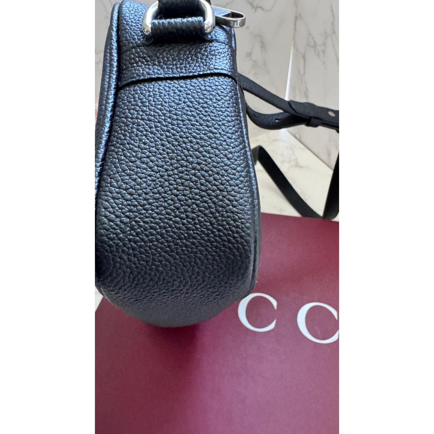 Gucci Black Leather Logo Shoulder Bag in Box!