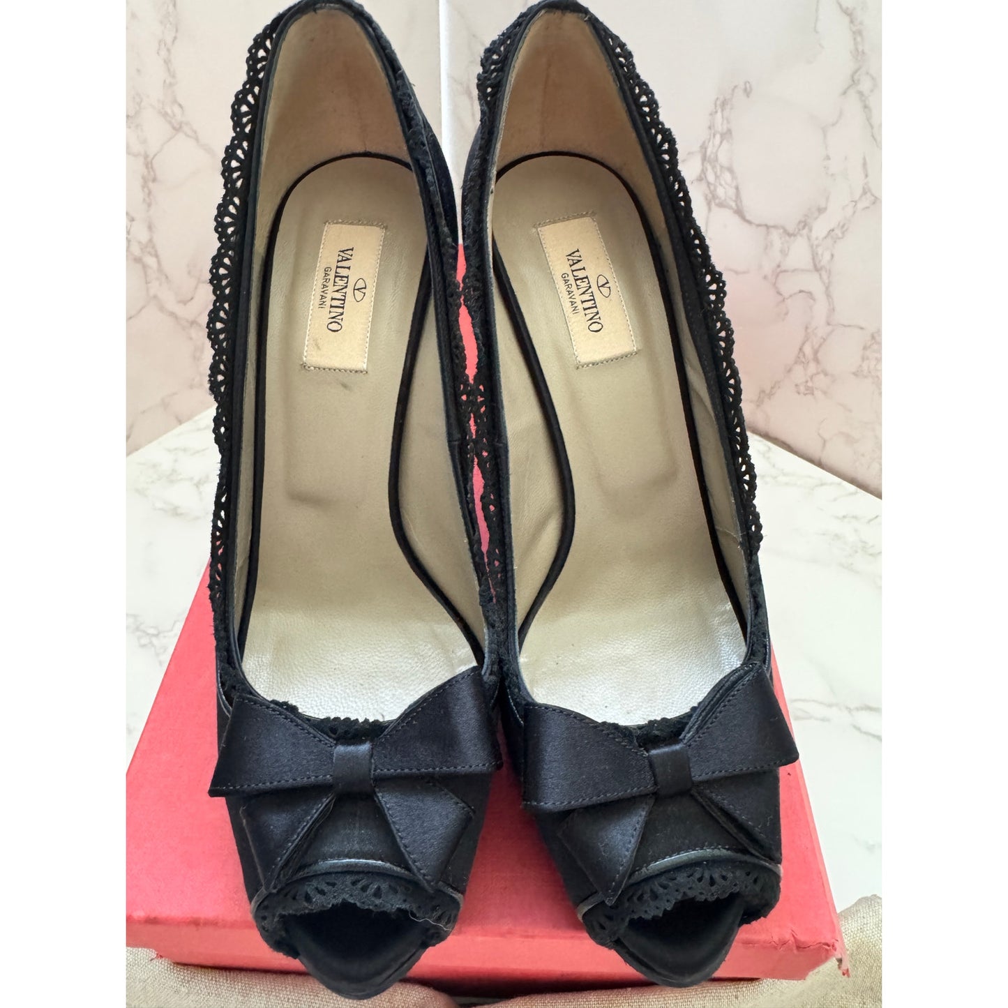 Valentino Garavani Lace Trimmed Satin Bow Peep Toe Heels Size 39
