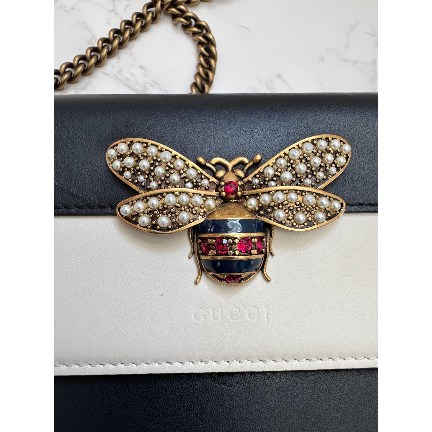 Gucci Queen Margaret Bee Black & White Wallet on Chain