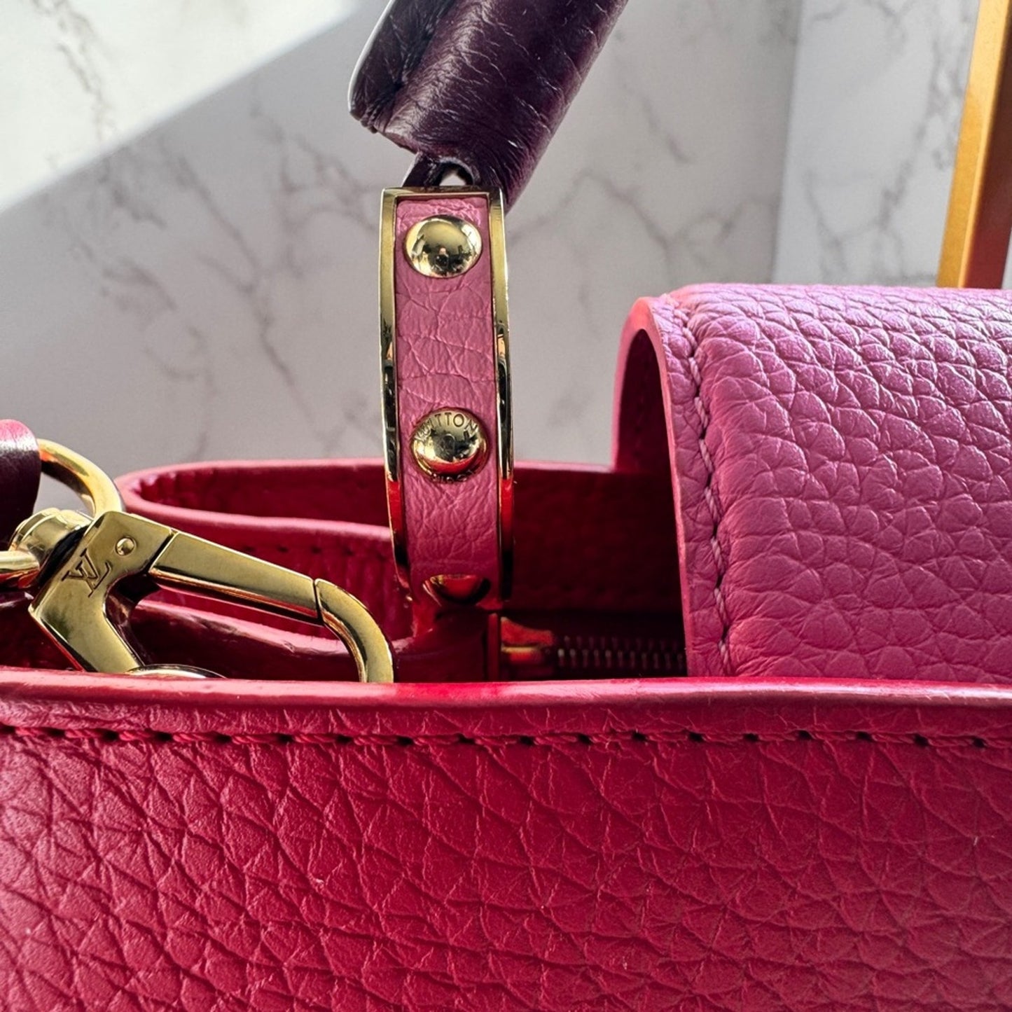 Beautiful Like New Louis Vuitton Capucines Bag